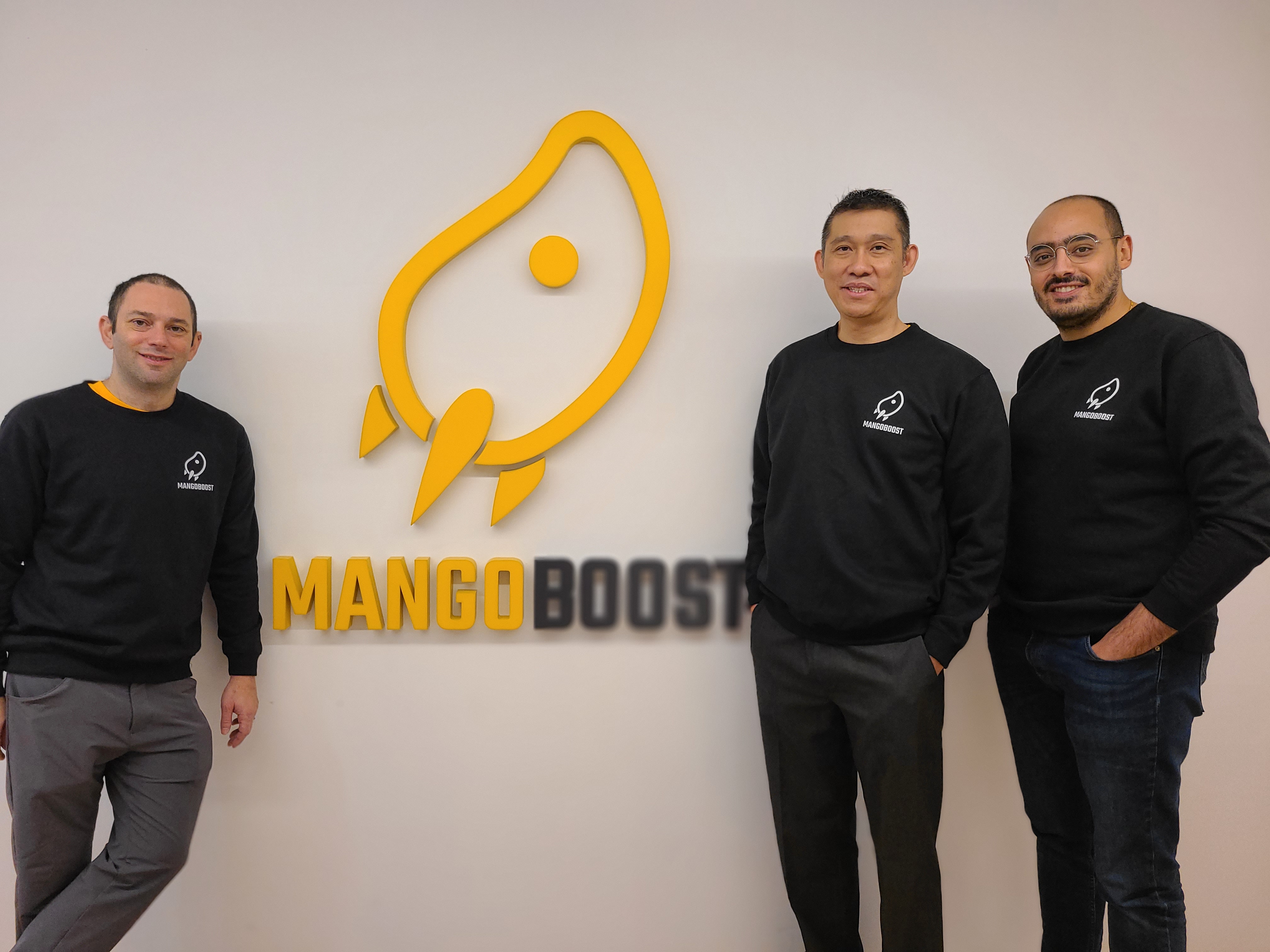 Visiting MangoBoost office in Seoul with Eriko and Gabe - Dec 2022